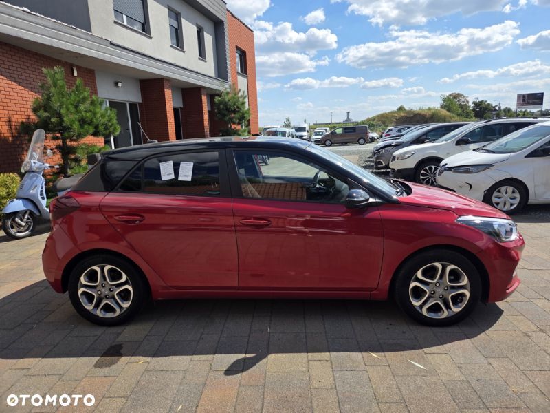 Hyundai i20 blue 1.2 Advantage - 4