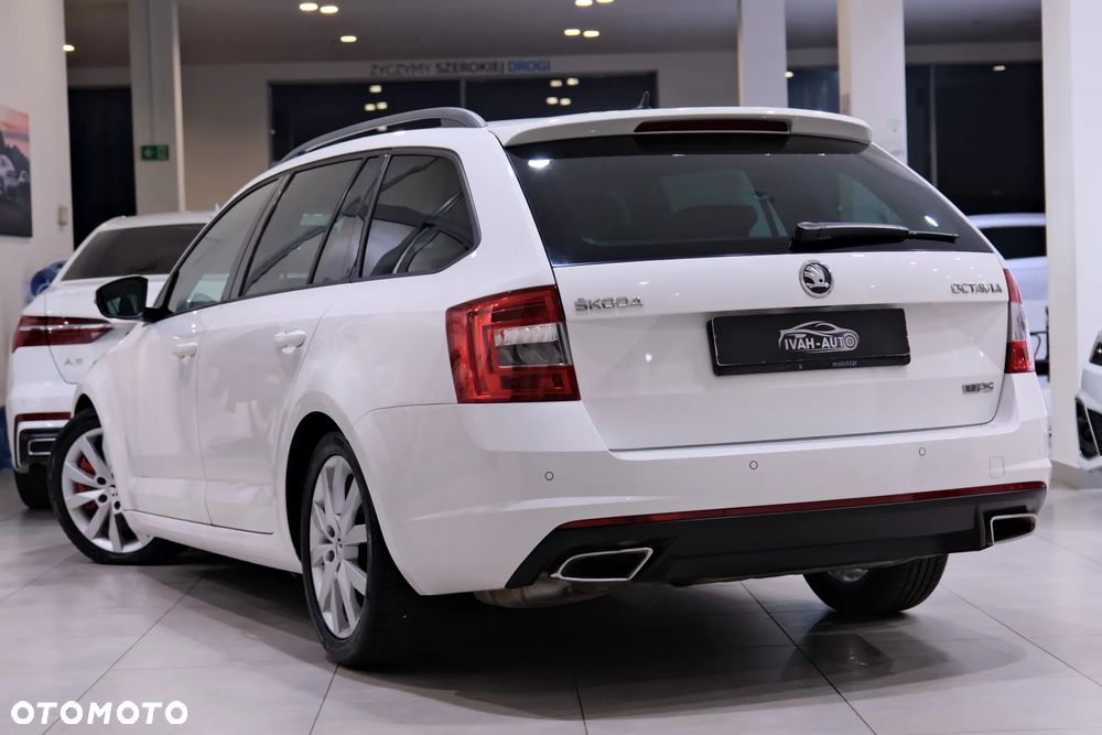Skoda Octavia 2.0 TDI DSG RS - 13