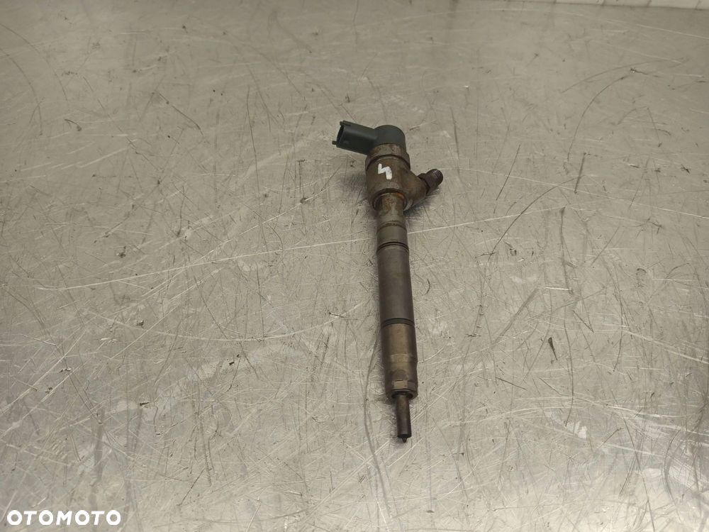 Wtryskiwacz Wtrysk KIA Ceed Hyundai 1.6 CRDI 338002A900 - 1