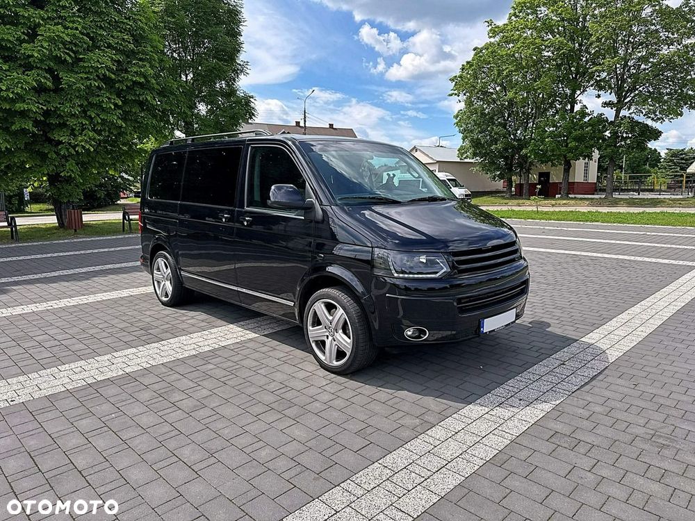 Volkswagen Multivan - 12