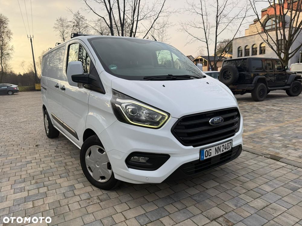 Ford Tranzit Custom - 4
