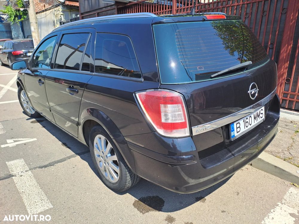 Opel Astra - 4