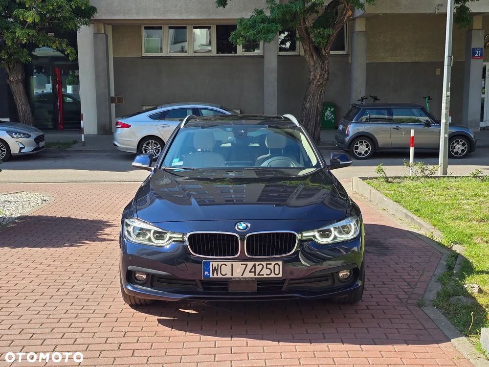 BMW Seria 3 320d xDrive Sport Line - 2