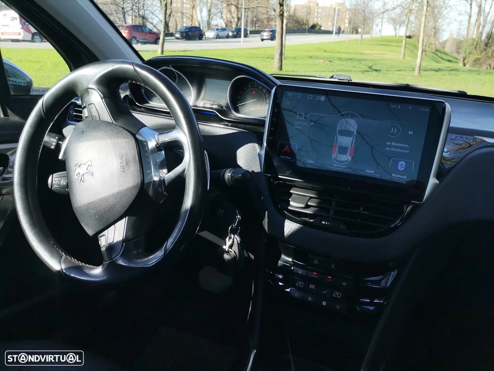 Peugeot 2008 e-HDi FAP 92 EGS6 STOP & START Allure - 12