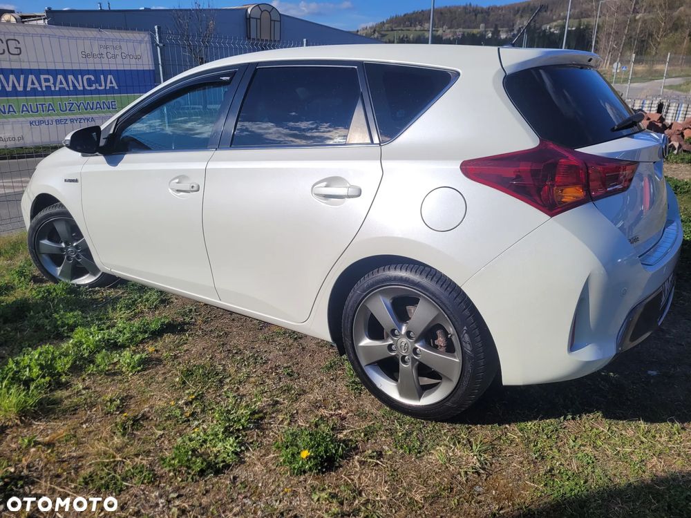 Toyota Auris - 13