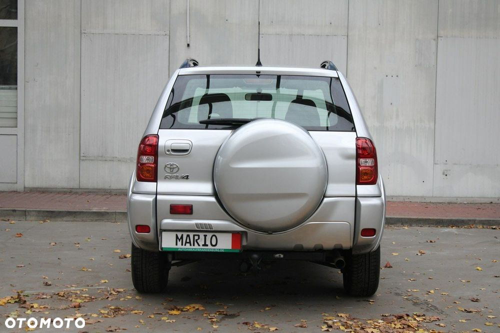 Toyota RAV4 2.0 VVT-i 4x4 - 18