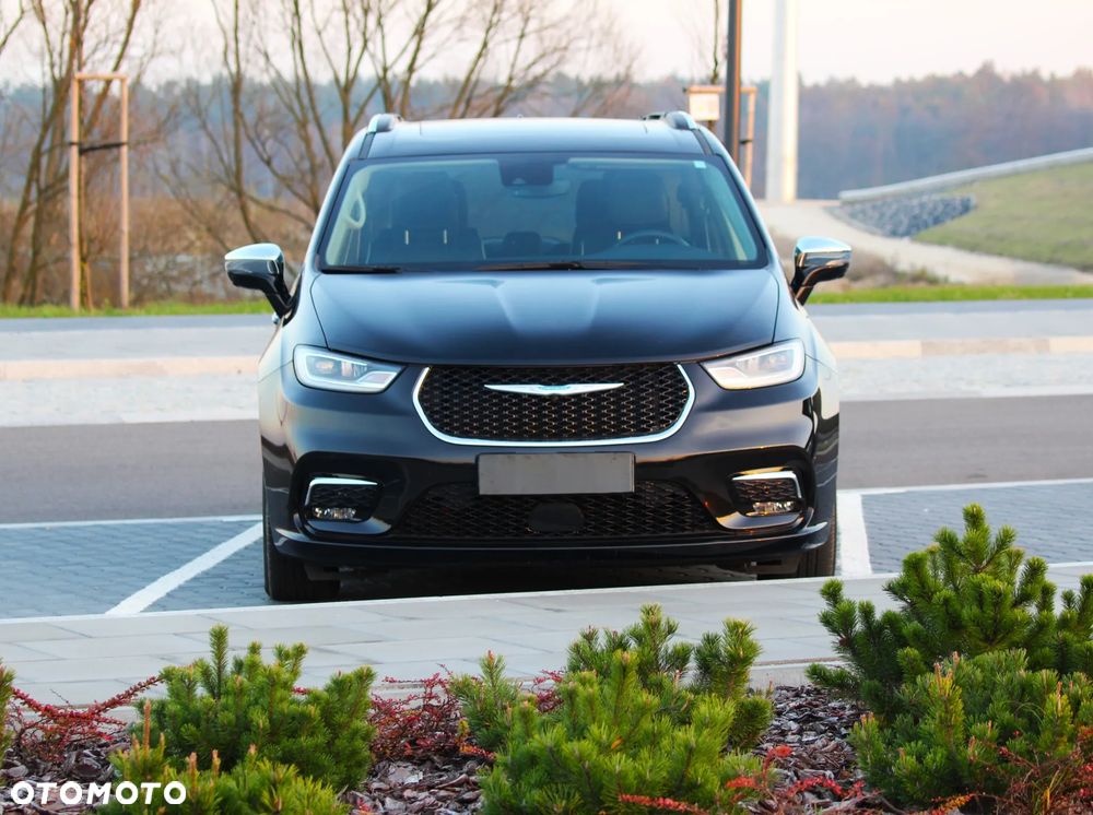 Chrysler Pacifica - 10