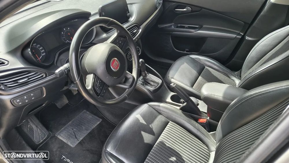 Fiat Tipo 1.6 M-Jet S-Design J18 DCT - 13