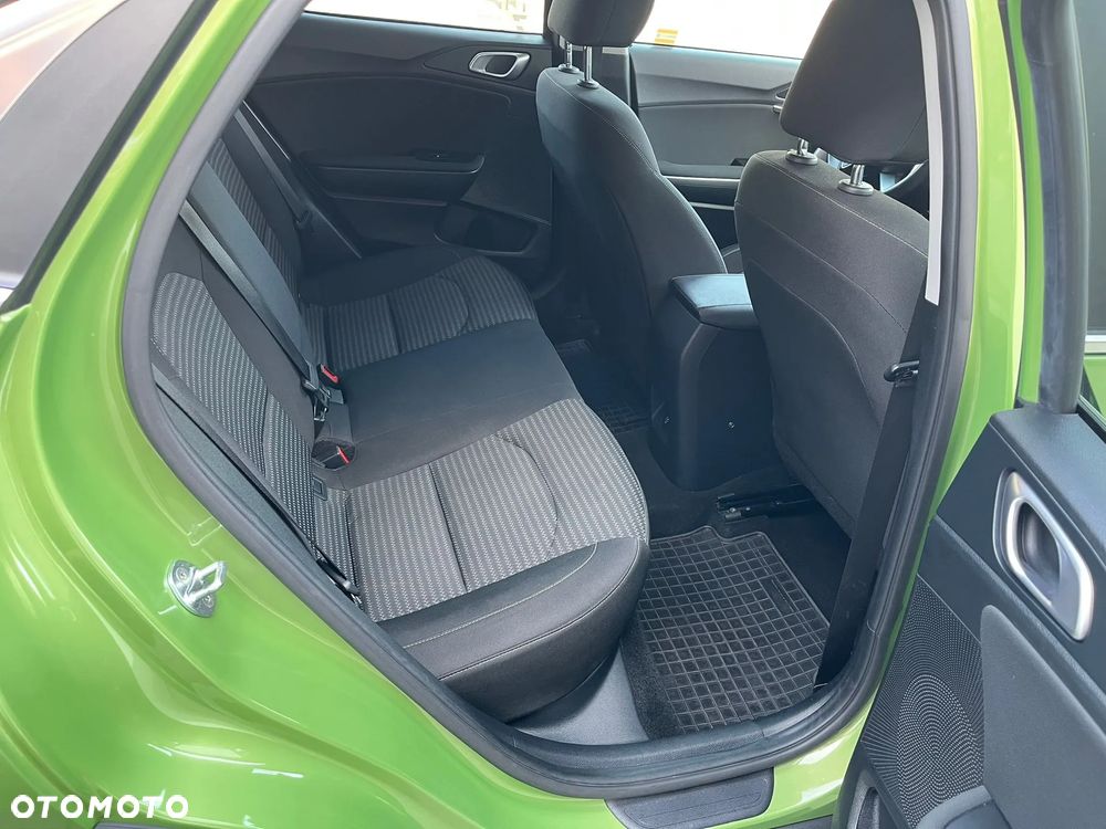 Kia XCeed 1.5 T-GDI M DCT - 16