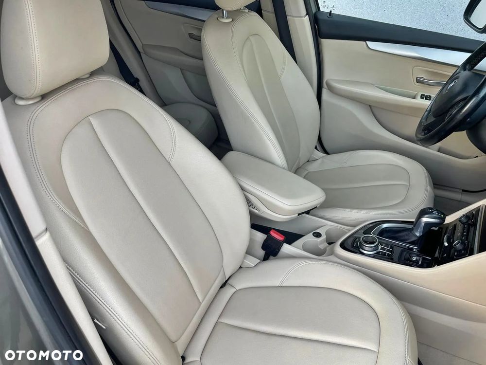 BMW Seria 2 218i Luxury Line - 27