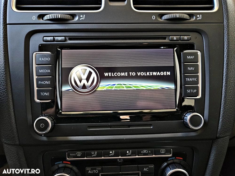 Volkswagen Golf 2.0 TDI DPF Highline - 29