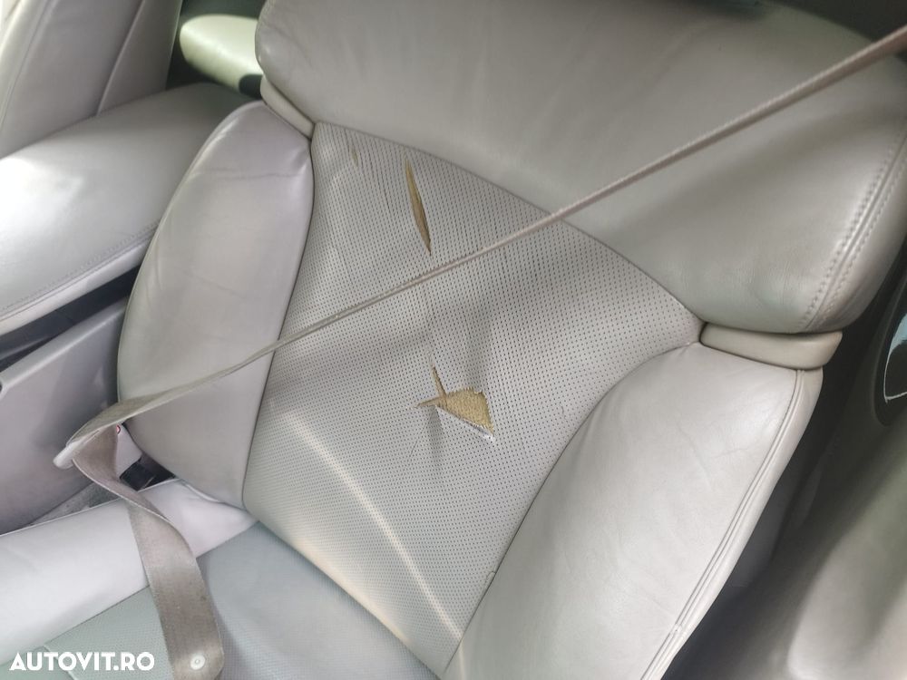 Lexus Seria GS 450h - 36