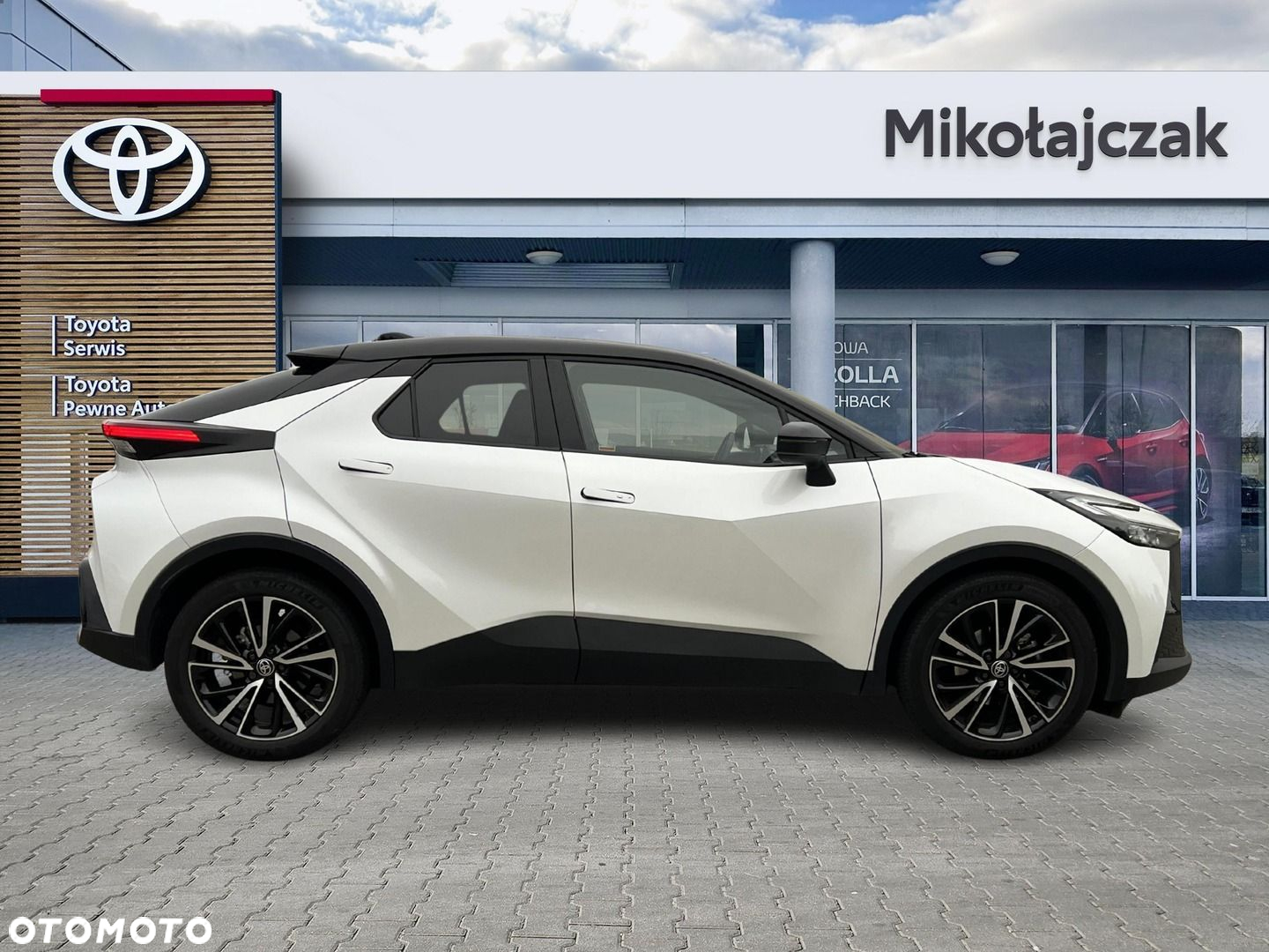 Toyota C-HR - 11