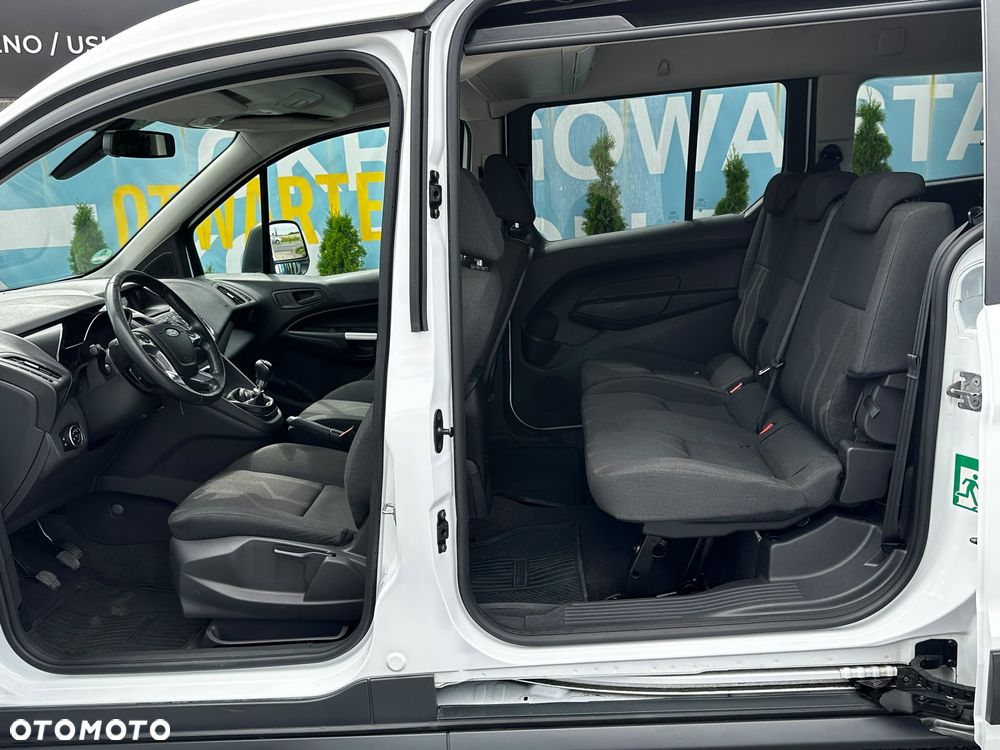 Ford Tourneo Connect Grand - 16