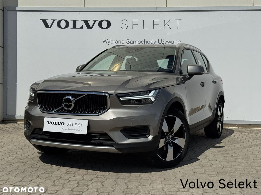 Volvo XC 40 T3 Momentum Pro - 2