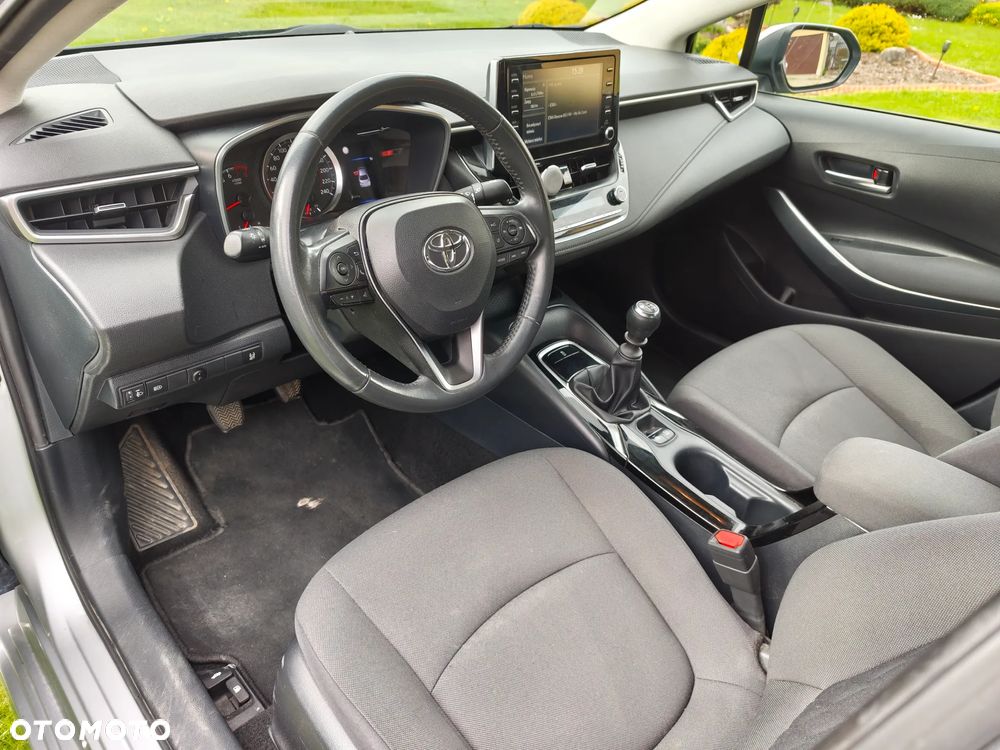 Toyota Corolla 1.5 Comfort - 11