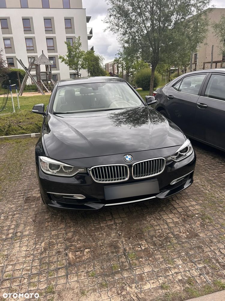 BMW Seria 3 320i - 1