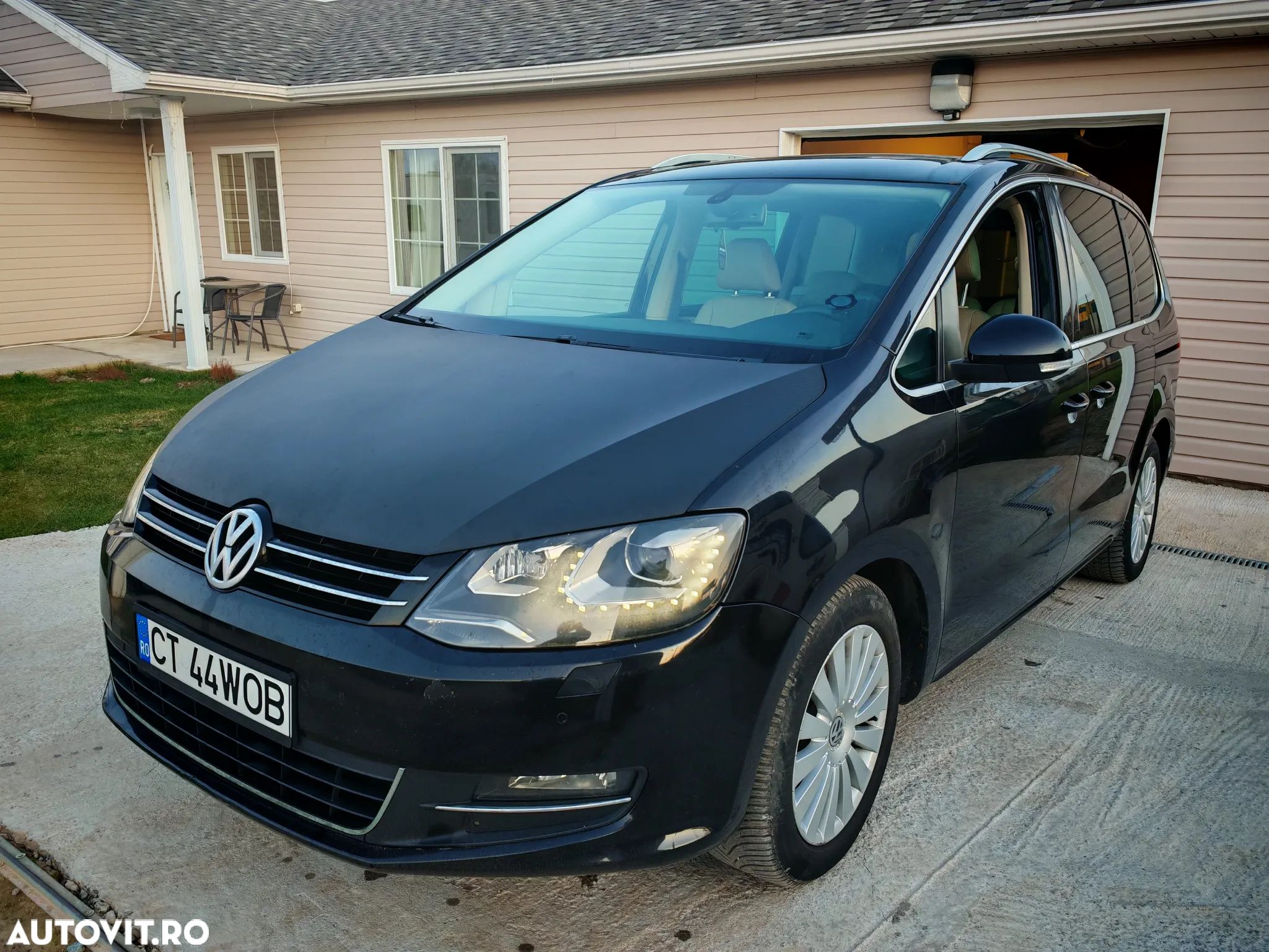 Volkswagen Sharan 2.0 TDI DSG BlueMotion Technology Highline - 1