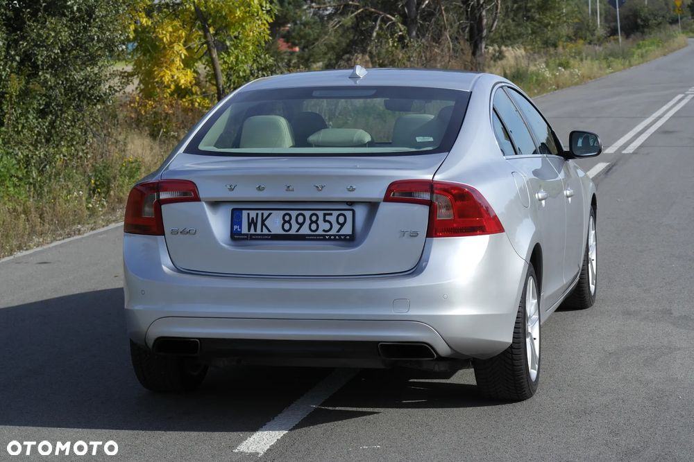 Volvo S60 - 4