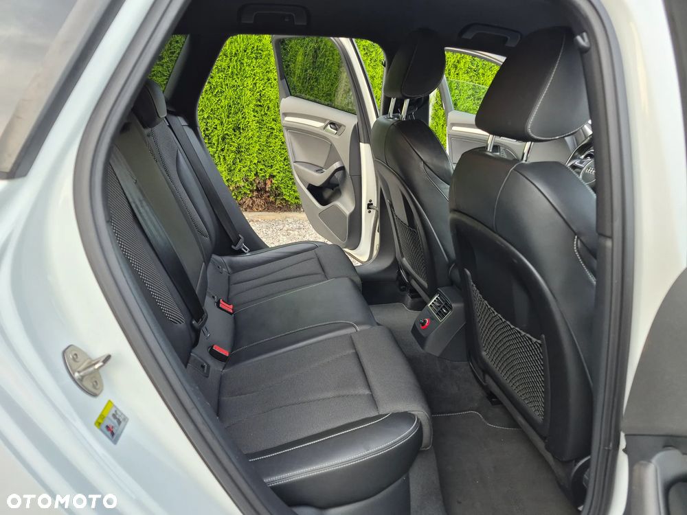 Audi A3 Sportback 2.0 TDI (clean diesel) quattro S tronic S line Sportpaket - 9