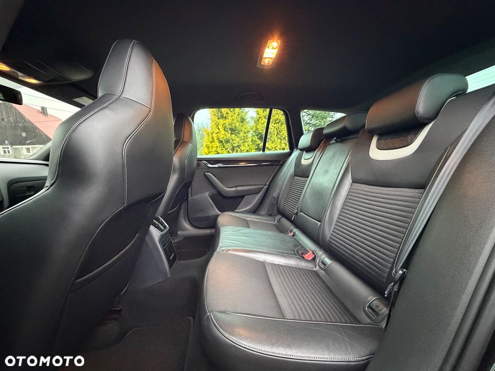Skoda Octavia 2.0 TDI RS - 8