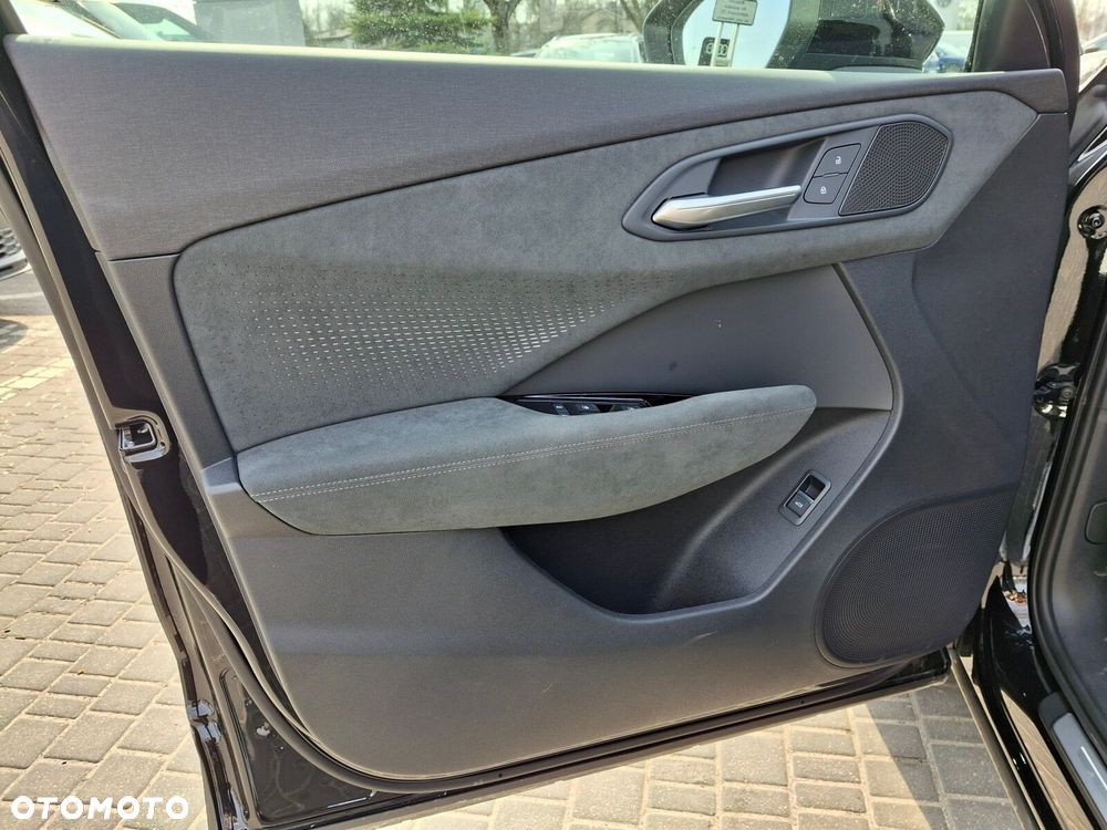 Audi Q3 Sportback - 11
