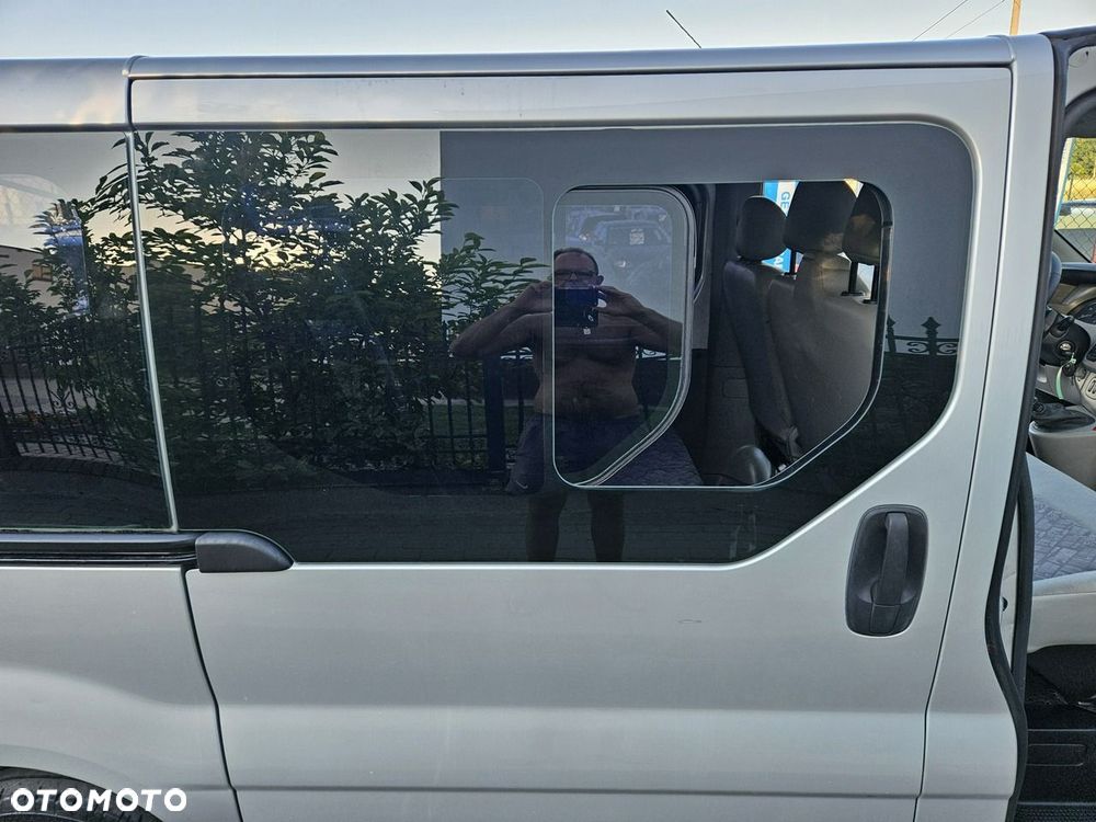 Opel Vivaro - 17
