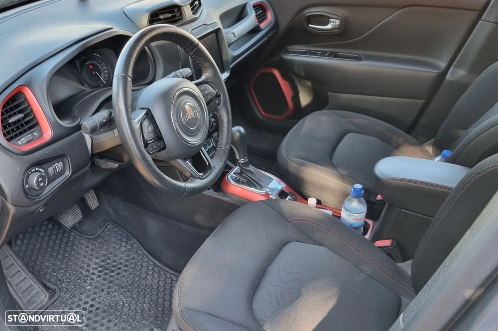 Jeep Renegade - 13