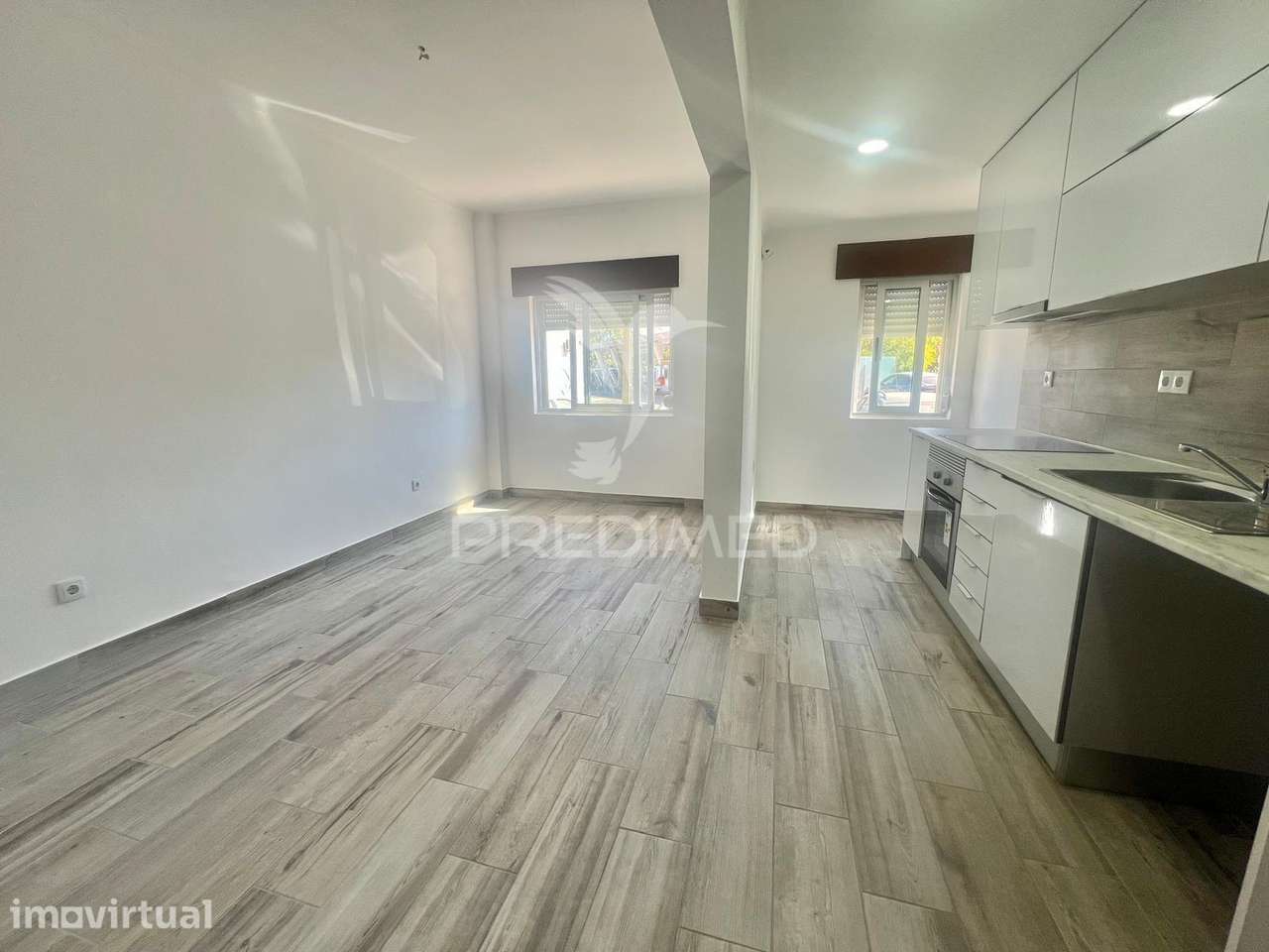 Apartamento T2 totalmente remodelado - Baixa da Banheira - Grande imagem: 3/18