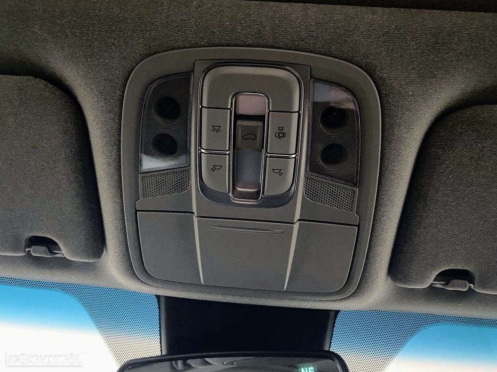 Hyundai Santa Fe 2.2 CRDi Premium - 31