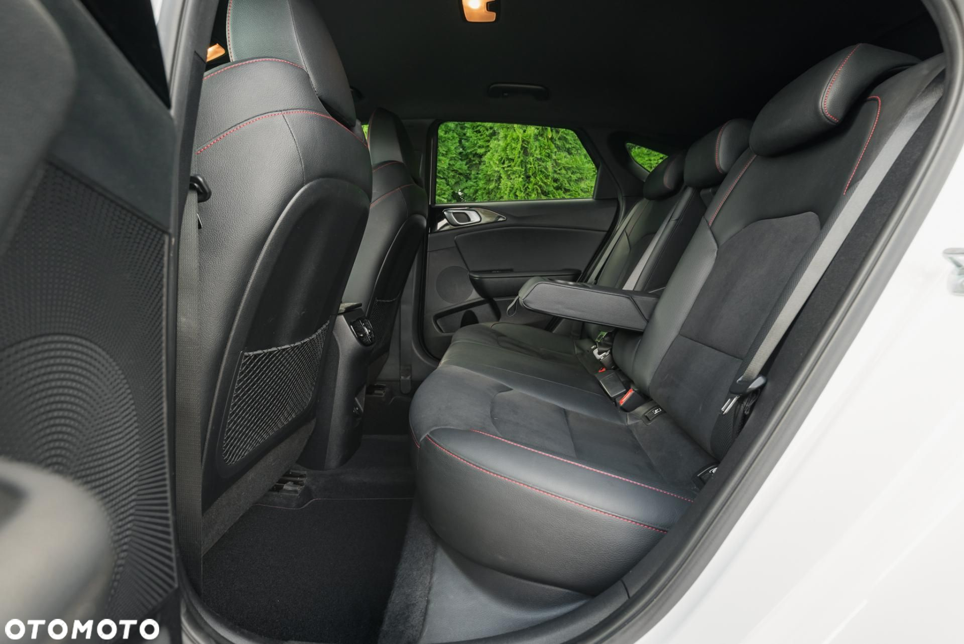 Kia ProCeed - 14