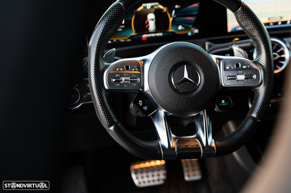 Mercedes-Benz CLA 45 AMG S Shooting Brake 4Matic+ - 12