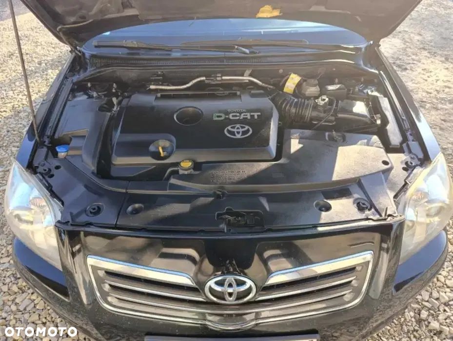 Toyota Avensis - 7