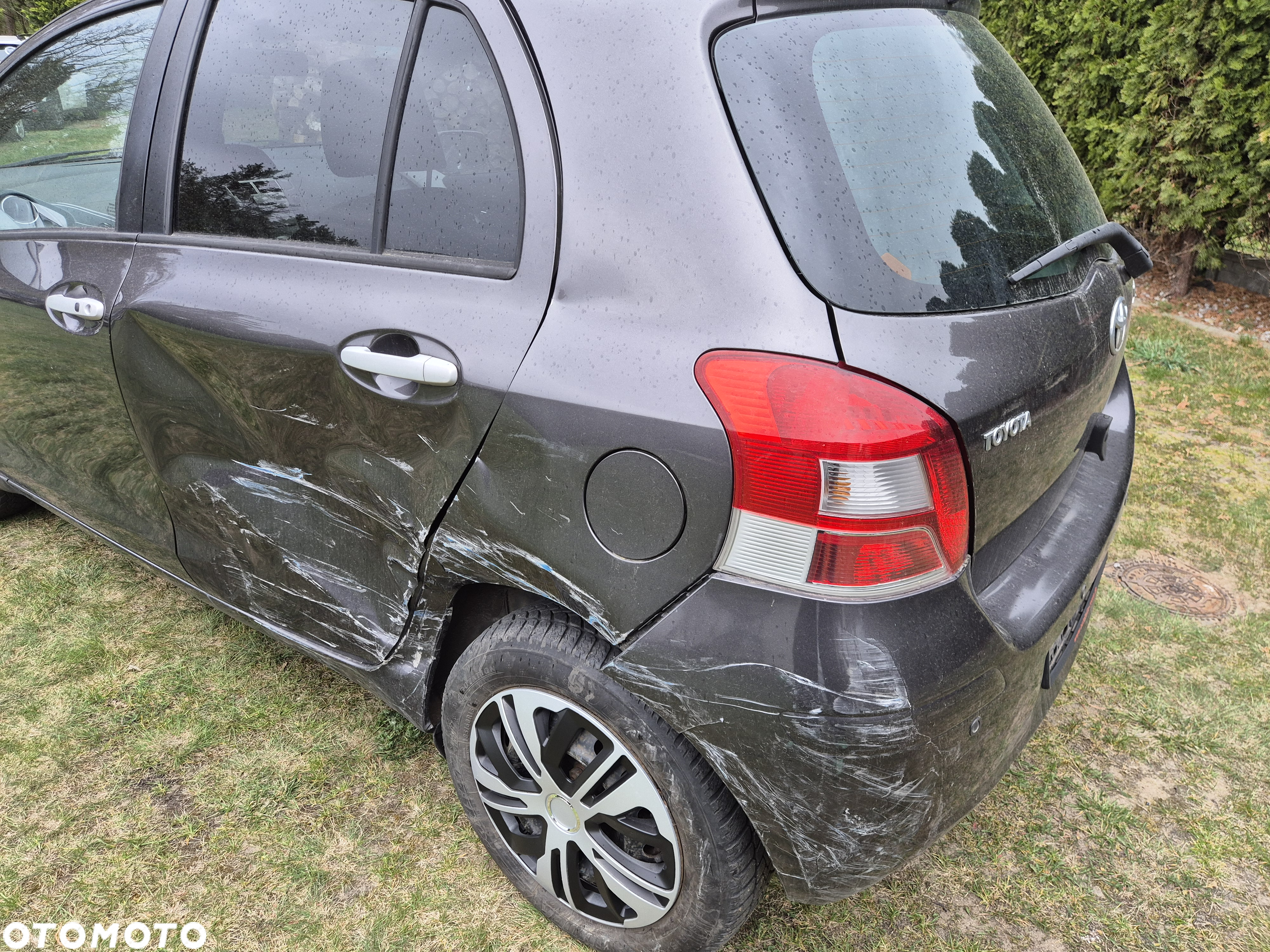 Toyota Yaris - 6