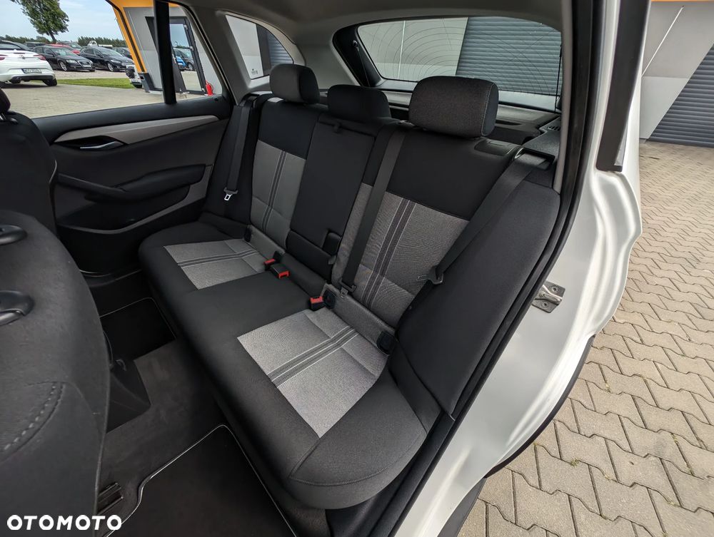 BMW X1 sDrive18d Sport Line - 36