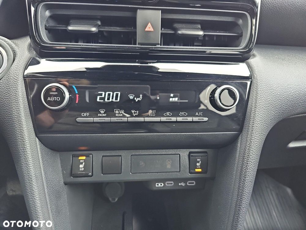 Toyota Yaris Cross - 25