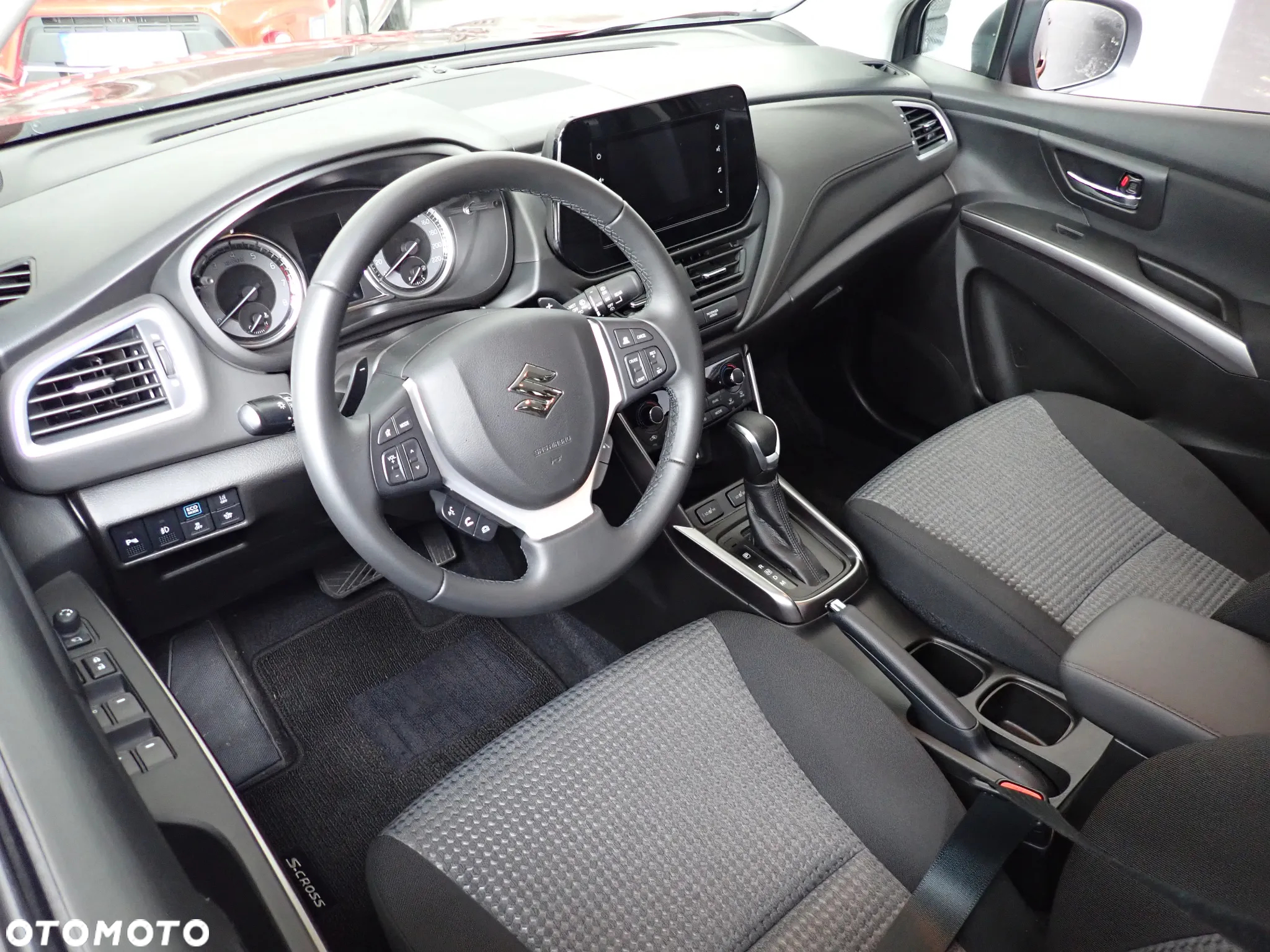 Suzuki SX4 S-Cross 1.5 DualJet Hybrid Premium AGS - 13