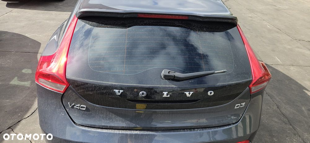 VOLVO V40 II 12 - 16 2.0 D5204T6 - HAK HOLOWNICZY BELKA KULA - 14