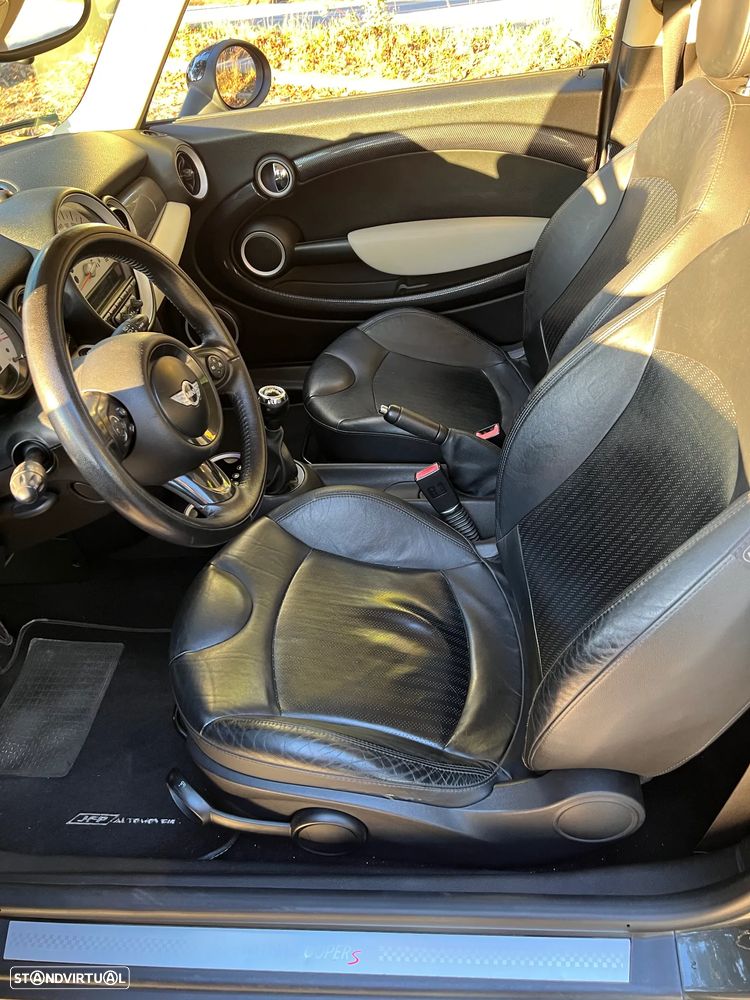 MINI 3 Portas Cooper S - 17