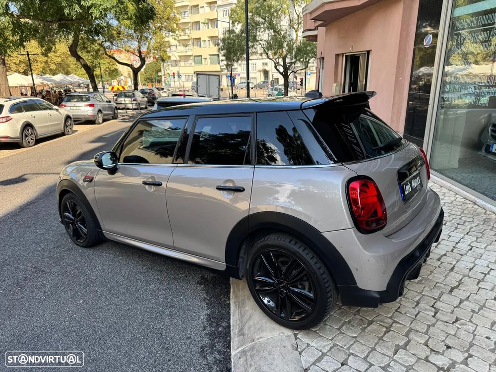 MINI 5 Portas Cooper S Premium JCW Auto - 13
