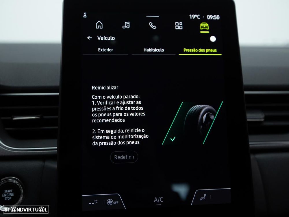 Renault Captur 1.0 TCe Techno Bi-Fuel - 24