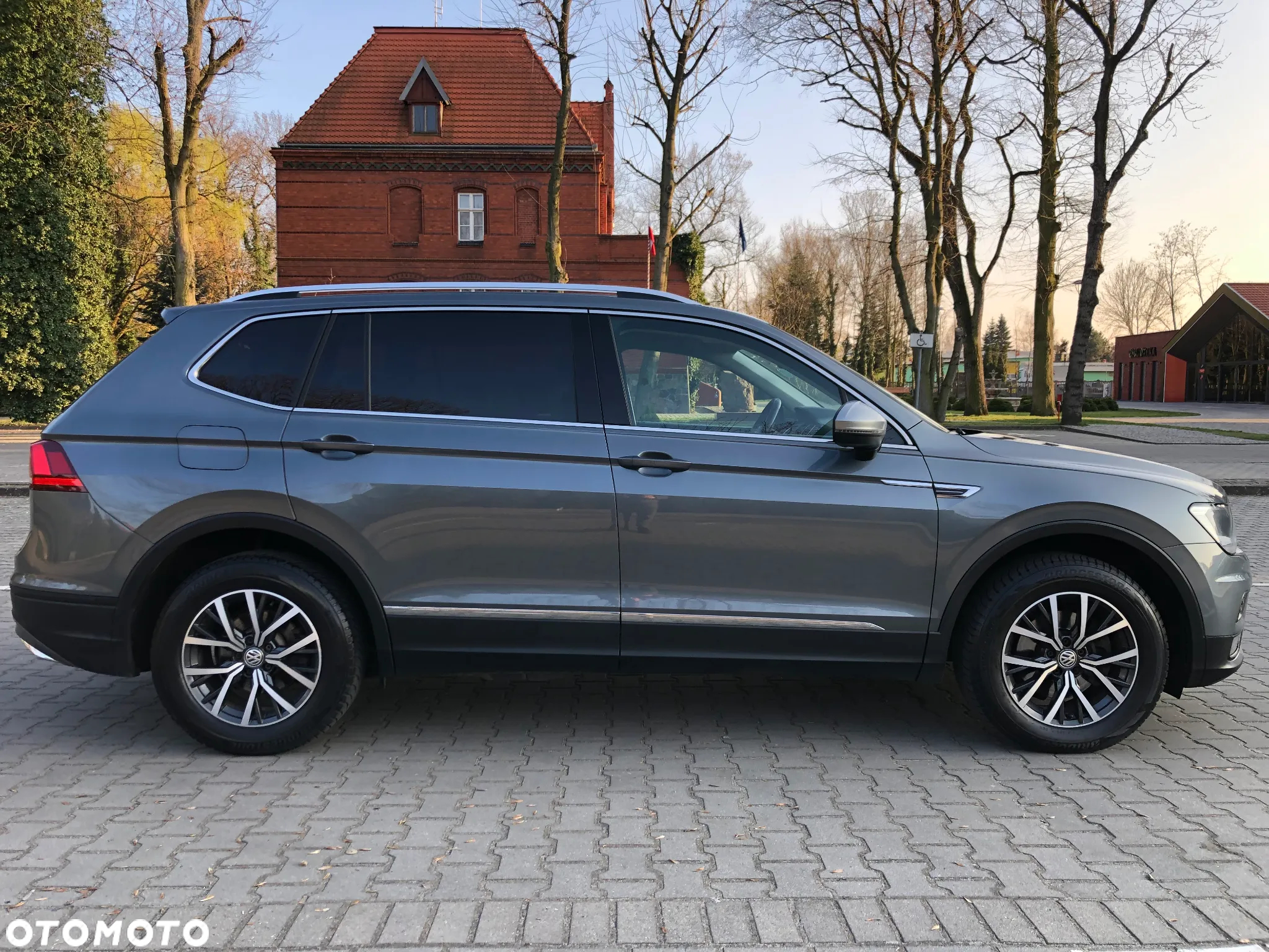 Volkswagen Tiguan Allspace - 5