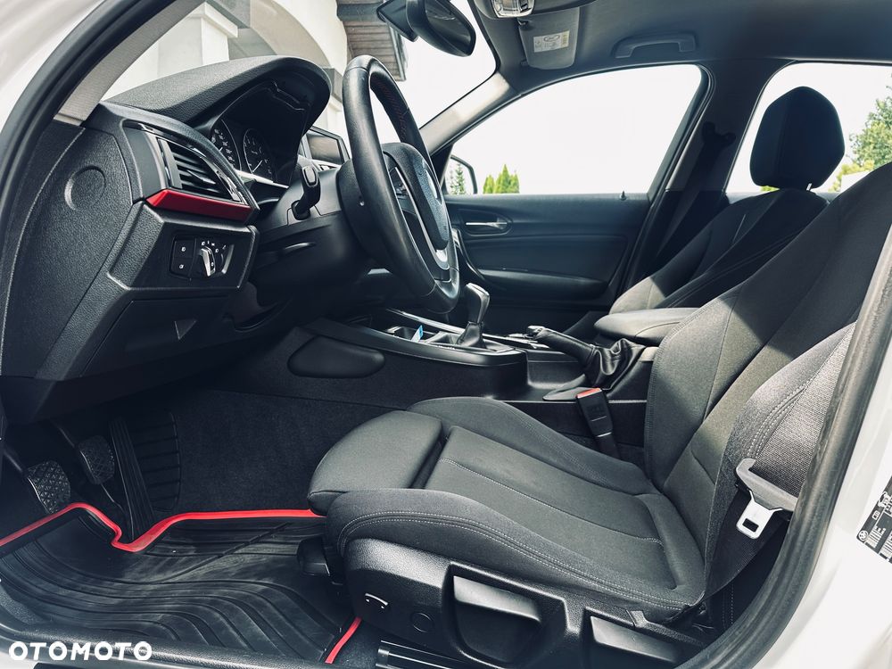 BMW Seria 1 118i Sport Line - 15