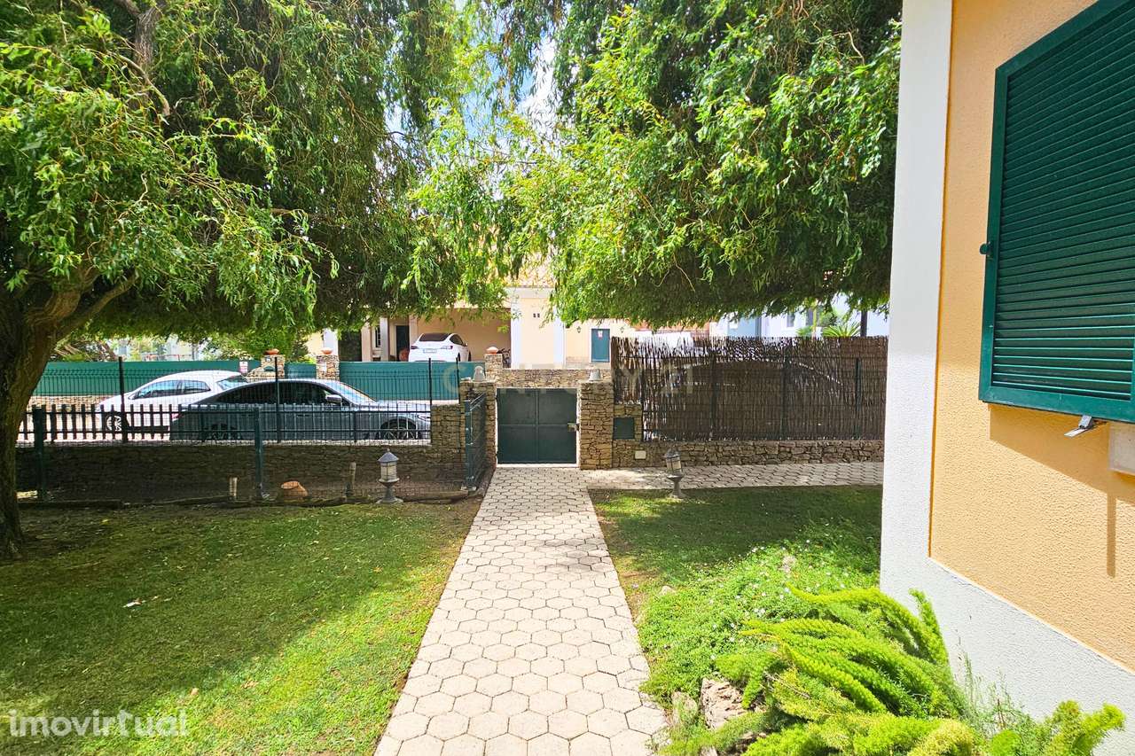 Moradia de Luxo Isolada na Quinta da Beloura com Piscina, Jardim e Pri - Grande imagem: 5/40