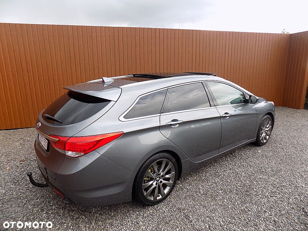 Hyundai i40 i40cw 1.7 CRDi Automatik Fifa World Cup Edition Gold - 3