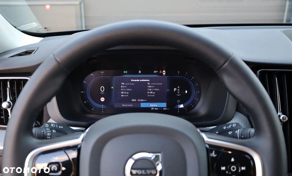 Volvo XC 60 B5 B AWD Plus Dark - 15
