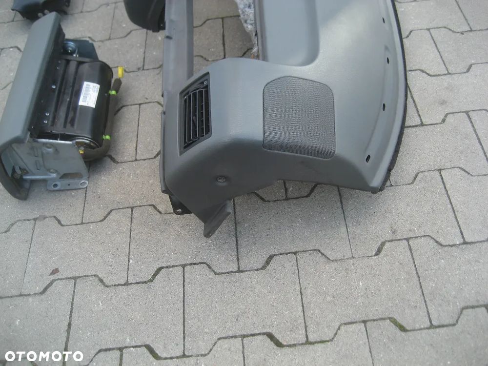 vw t4 lift 00-03r 2,5 tdi multivan deska rozdzielcza poduszki powietrzne - 11
