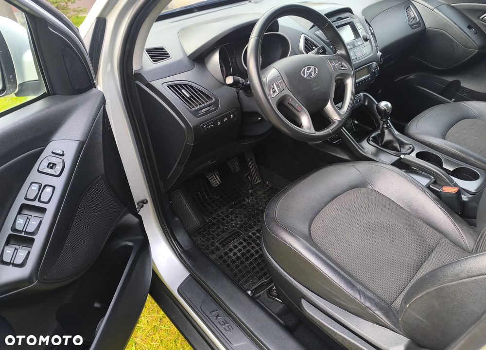 Hyundai ix35 1.6 2WD blue Style - 10