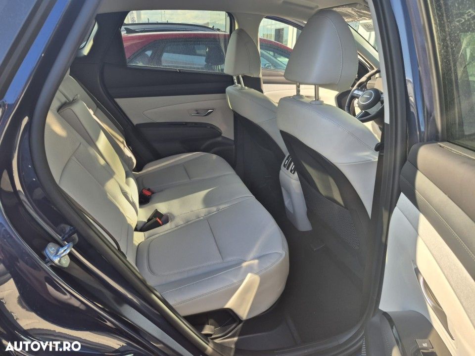 Hyundai Tucson - 8