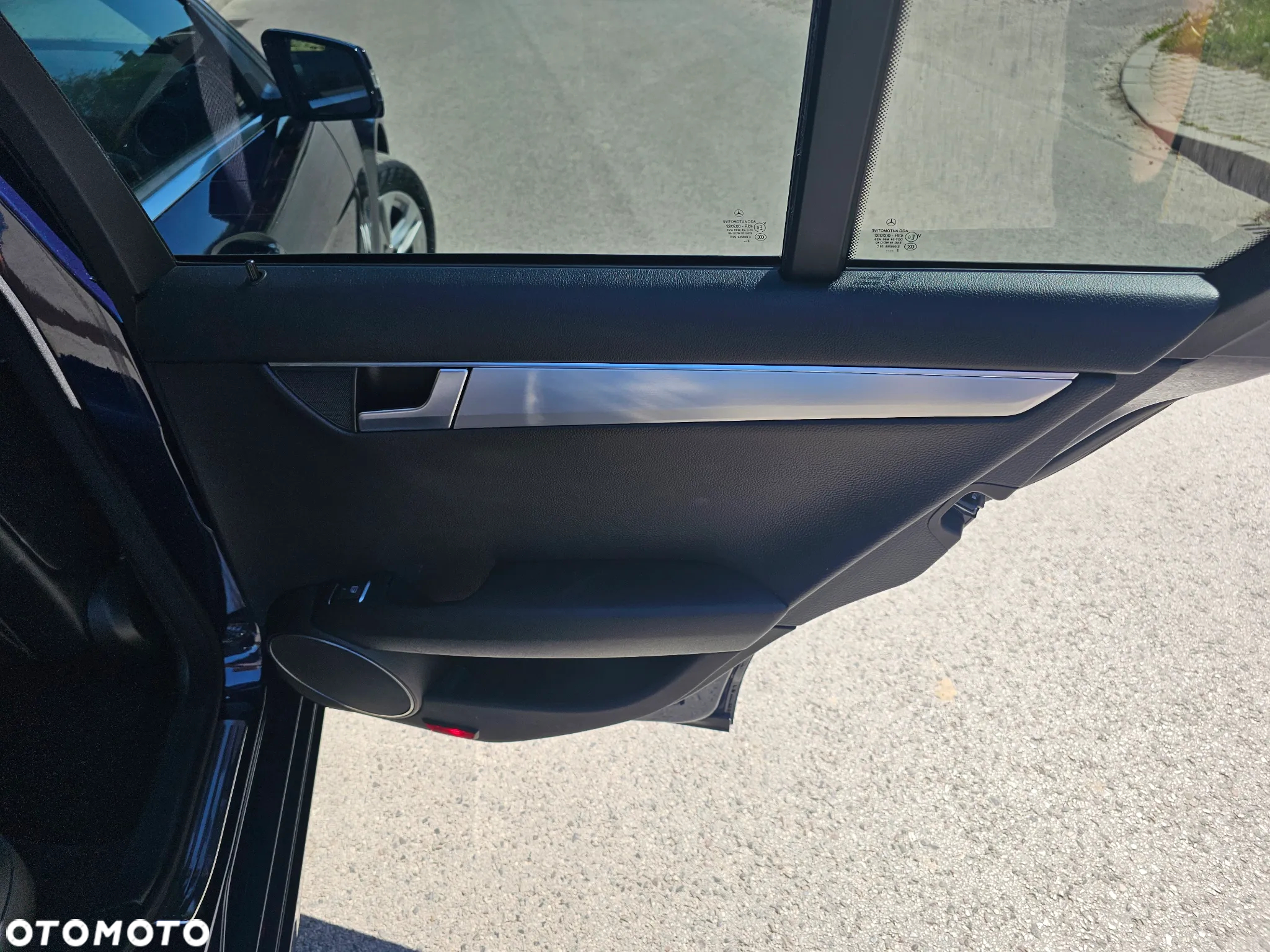 Mercedes-Benz Klasa C 200 CDI BlueEff Elegance - 22